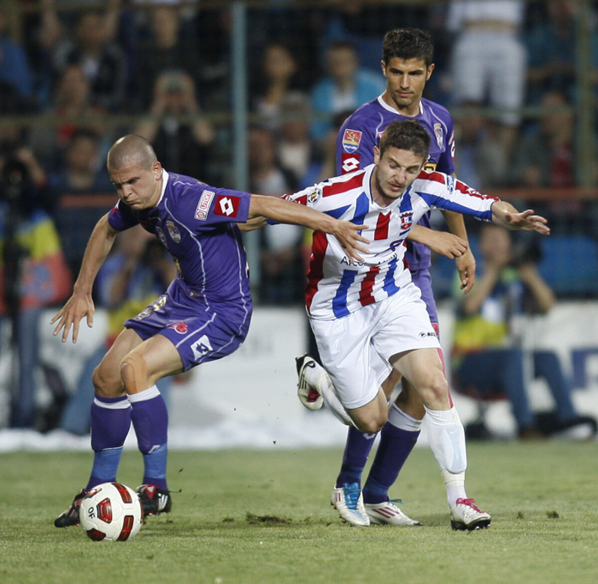 FINALA LIGII 1 » Oţelul - Timişoara 2-1. Doar TAS-ul şi Pandurii le mai pot lua titlul gălăţenilor