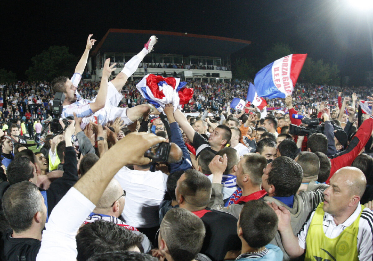 FOTO Oţelul e CAMPIOANĂ, gălăţenii INVADEAZĂ terenul