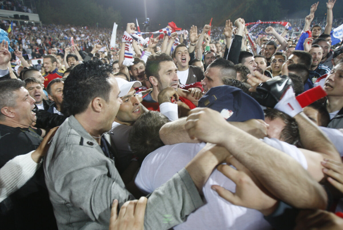 FOTO Oţelul e CAMPIOANĂ, gălăţenii INVADEAZĂ terenul