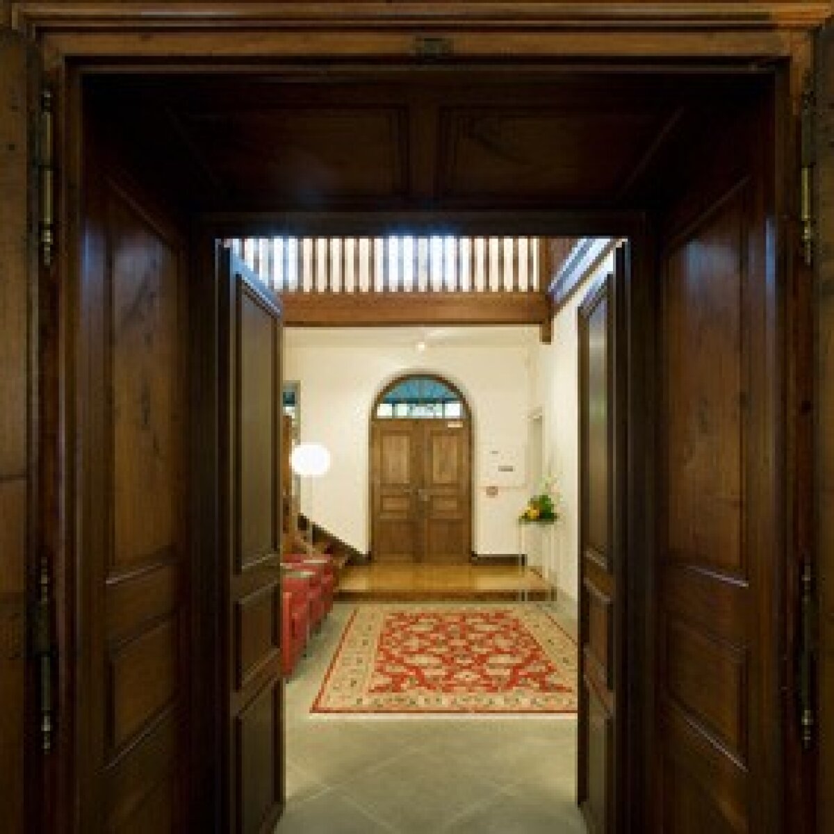 GALERIE FOTO / Aici se decide campionatul » TAS are sediul într-un castel din secolul al XVIII-lea!