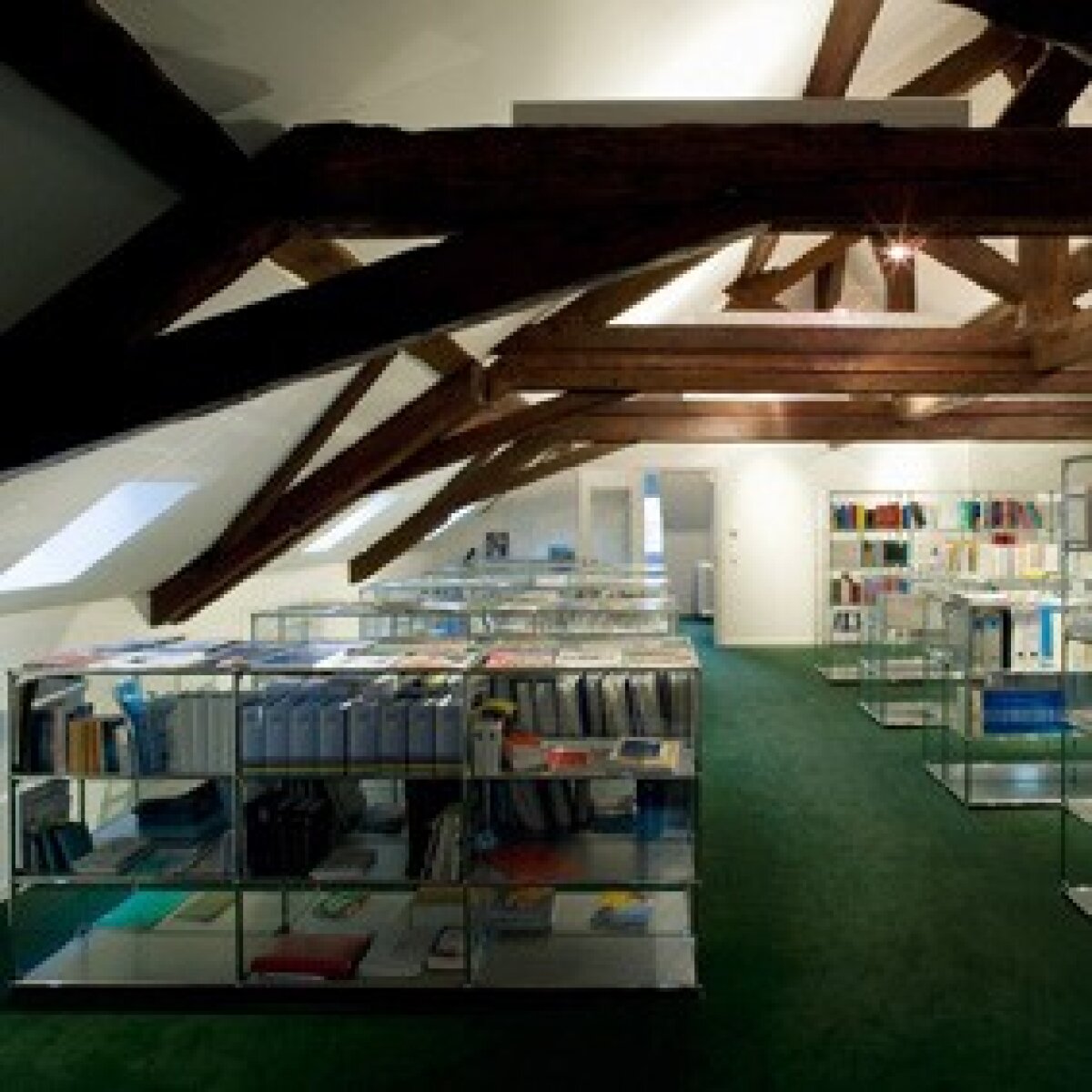 GALERIE FOTO / Aici se decide campionatul » TAS are sediul într-un castel din secolul al XVIII-lea!