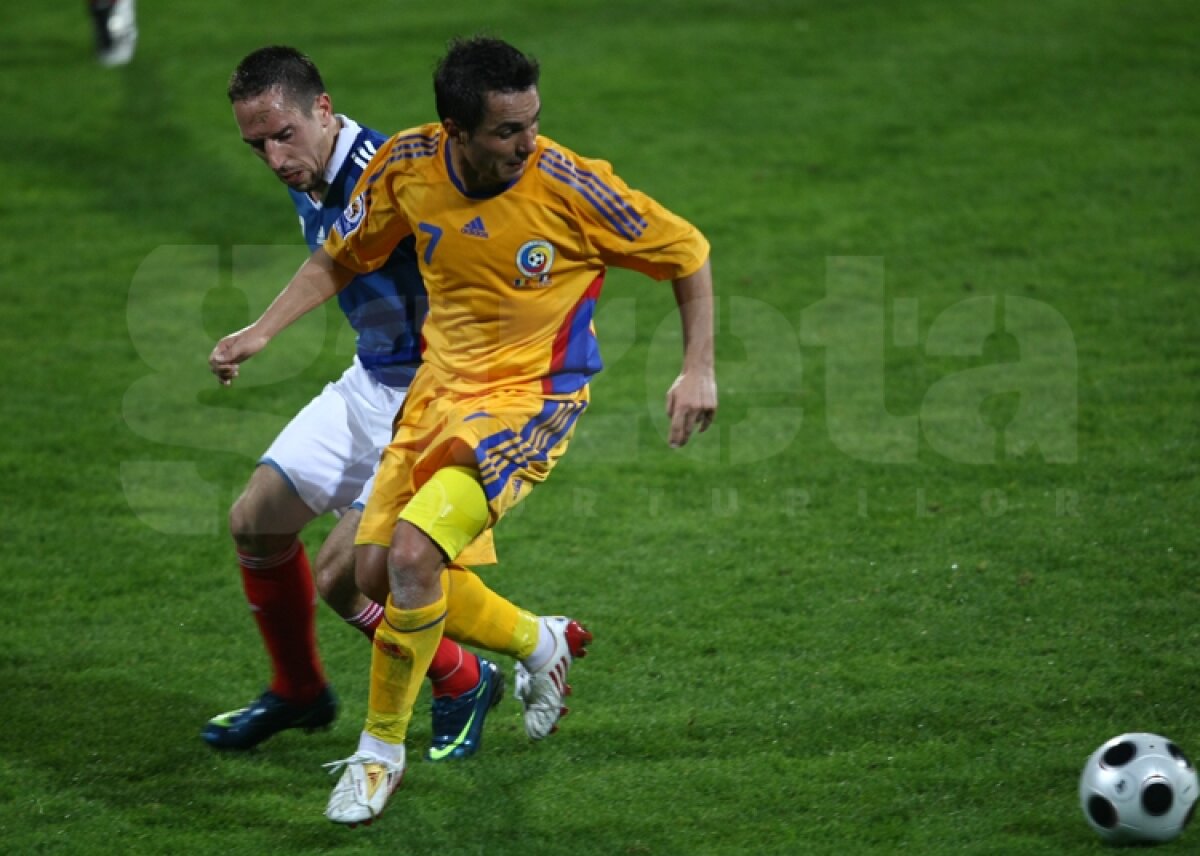 Fotografiile unui fotbalist de succes care se retrage diseară: Florentin Petre!