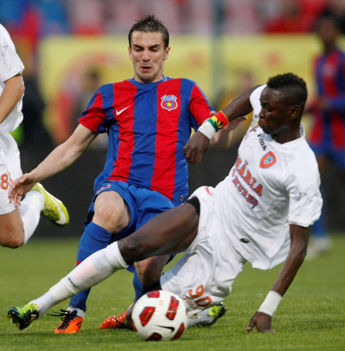 Steaua învinge prin golul lui Dică şi mai are nevoie de o victorie pentru a fi în Europa