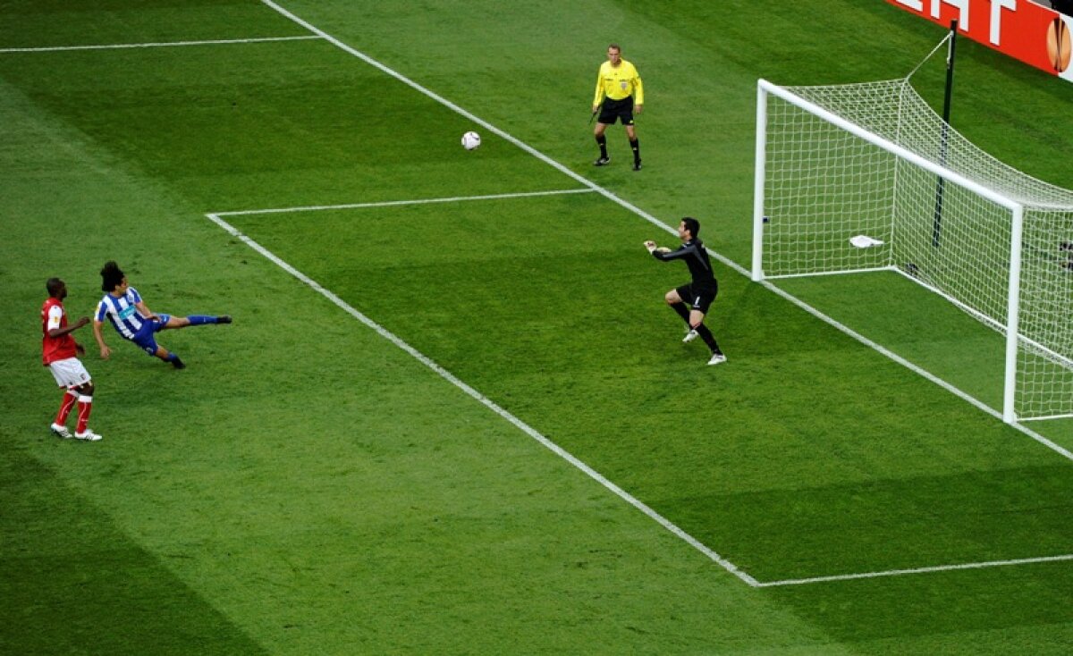 VIDEO » Săpunaru a cîştigat Europa League cu Porto!