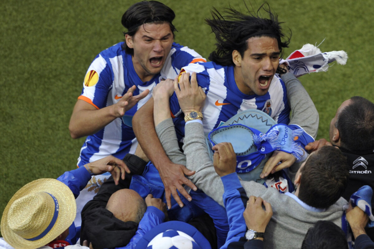 Săpunaru a celebrat triumful de la Dublin cu suporterii » Fiesta 24 de ore din 24