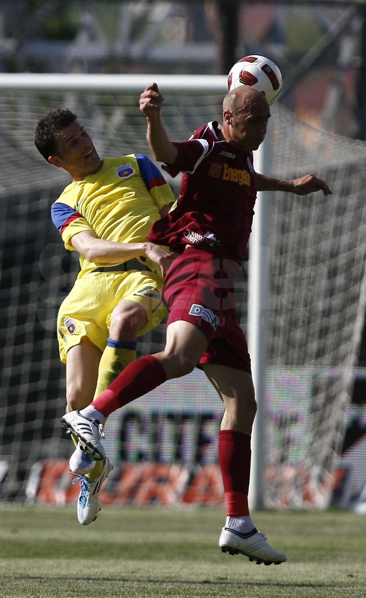 Steaua învinge la Cluj şi se califică în Europa League! CRAIOVA - GAZ METAN 1-1 (întrerupt de ploaie)