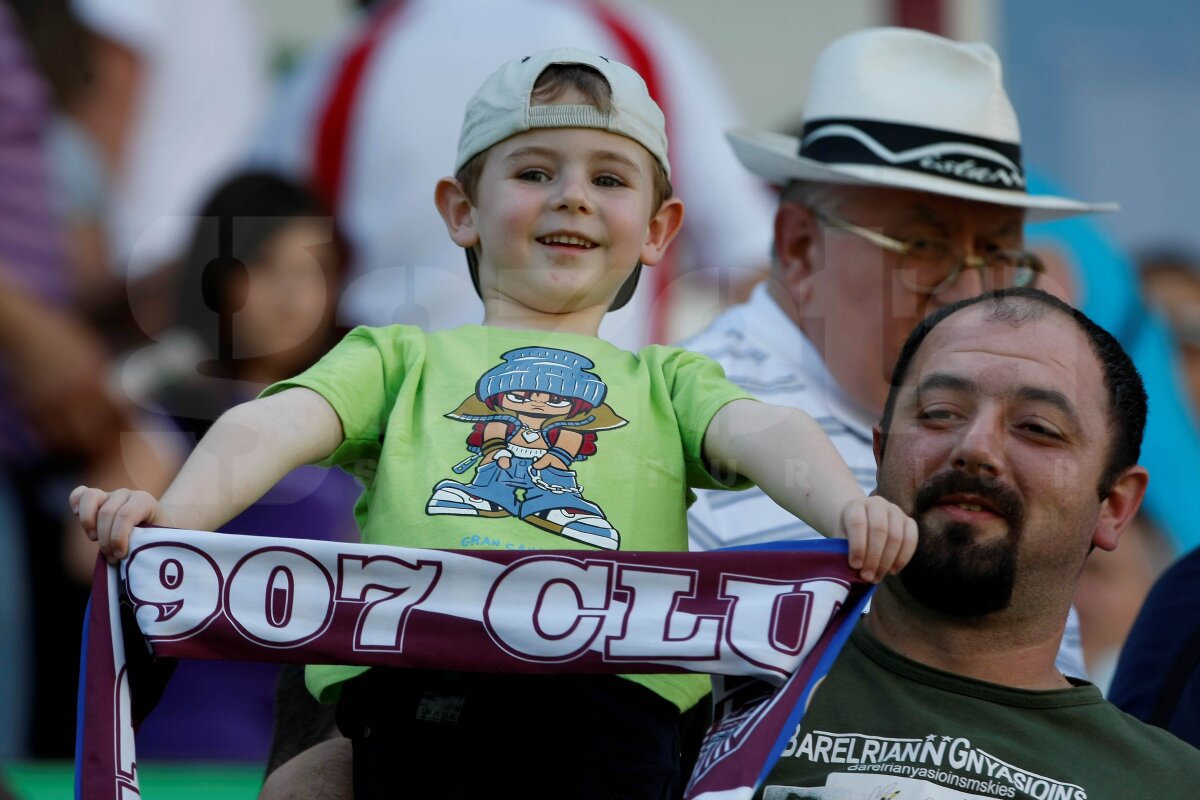 Steaua învinge la Cluj şi se califică în Europa League! CRAIOVA - GAZ METAN 1-1 (întrerupt de ploaie)