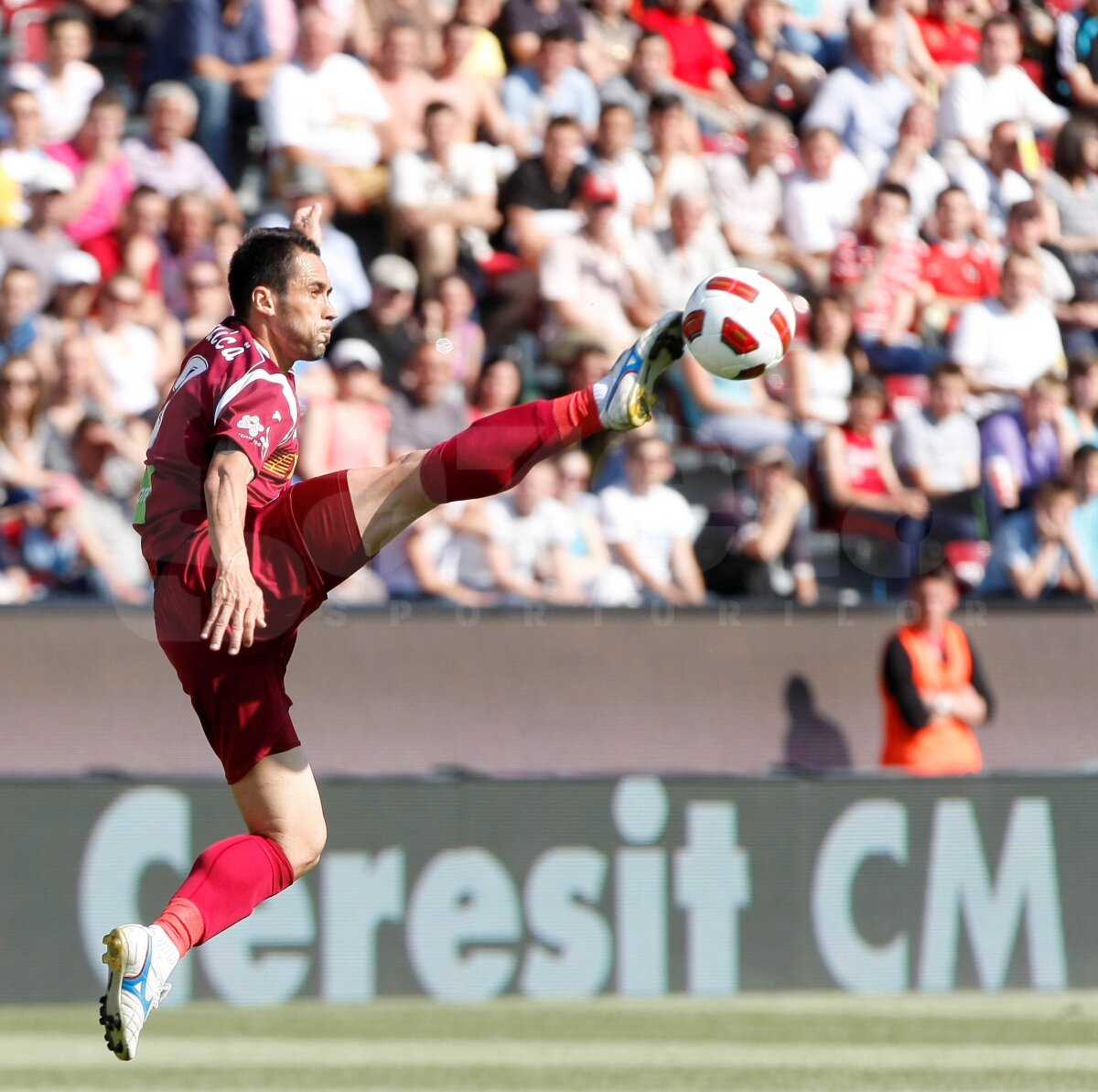 Steaua învinge la Cluj şi se califică în Europa League! CRAIOVA - GAZ METAN 1-1 (întrerupt de ploaie)