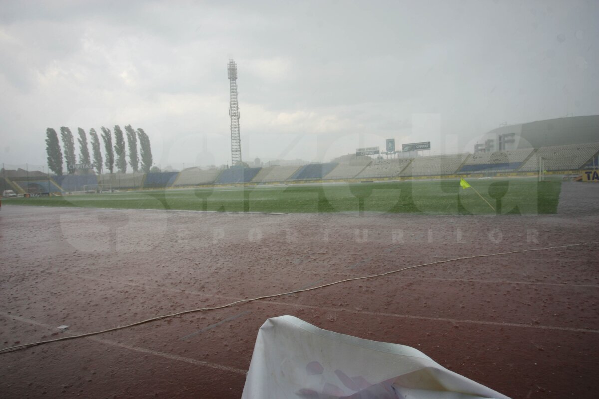 liveTEXT » După un meci întrerupt de furtună, Gazul bate la Craiova cu 2-1. Medieşenii au fost la un pas de Europa!