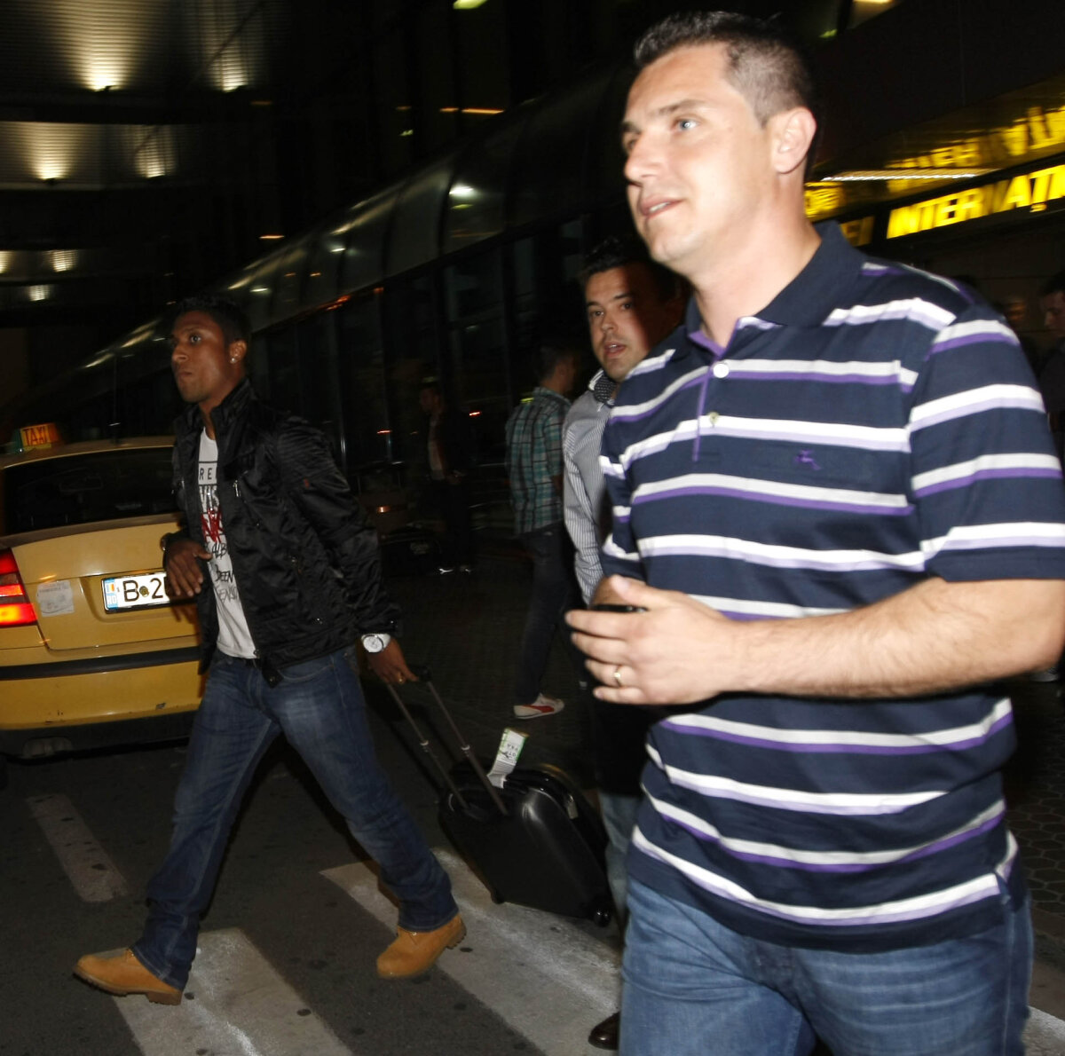 FOTO » Tatu a ajuns în România!