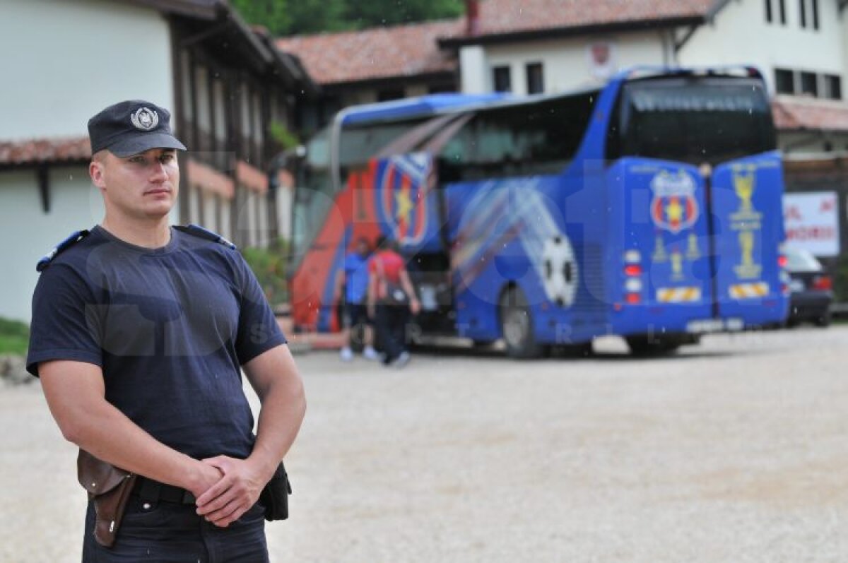 FOTO » Steaua nu vrea stres. Vezi unde s-au ascuns jucătorii lui Olăroiu la Braşov