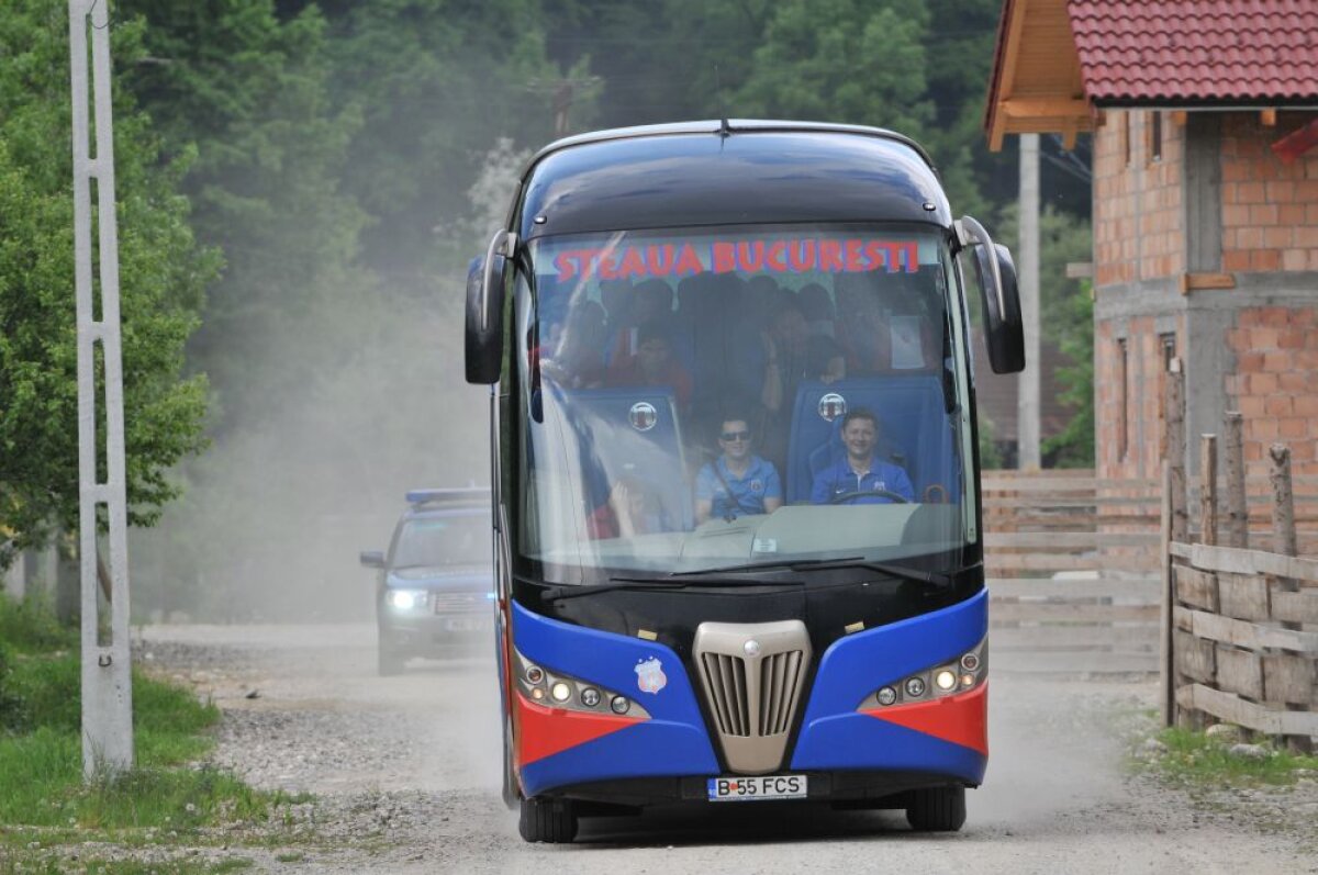 FOTO » Fortăreaţa Steaua vs. Transparenţa de la Dinamo
