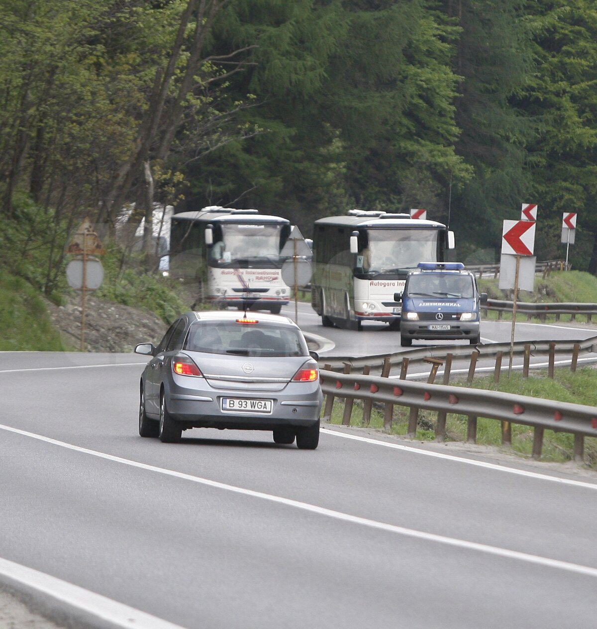 UPDATE » Avem echipele! Oli intră cu Dică şi Bilaşco, Ando răspunde cu doi închizători