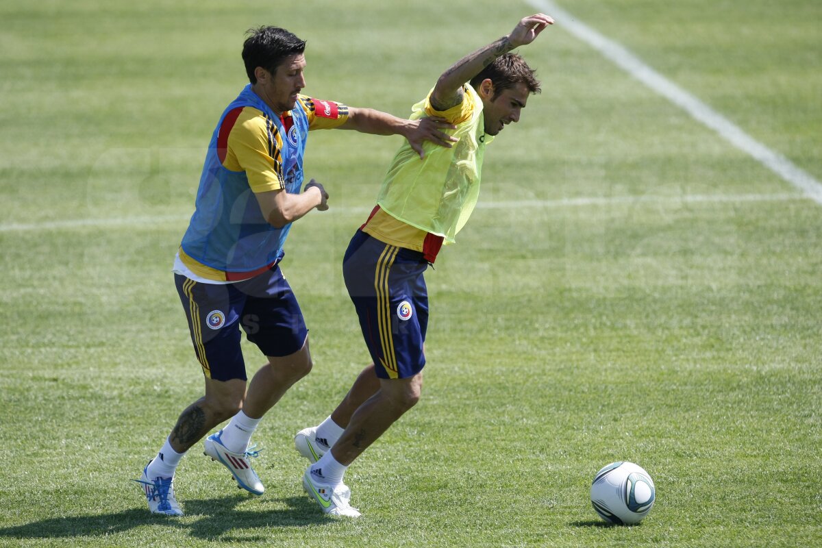 Mutu a pierdut un pariu de 80€ la antrenamentul naţionalei! :D