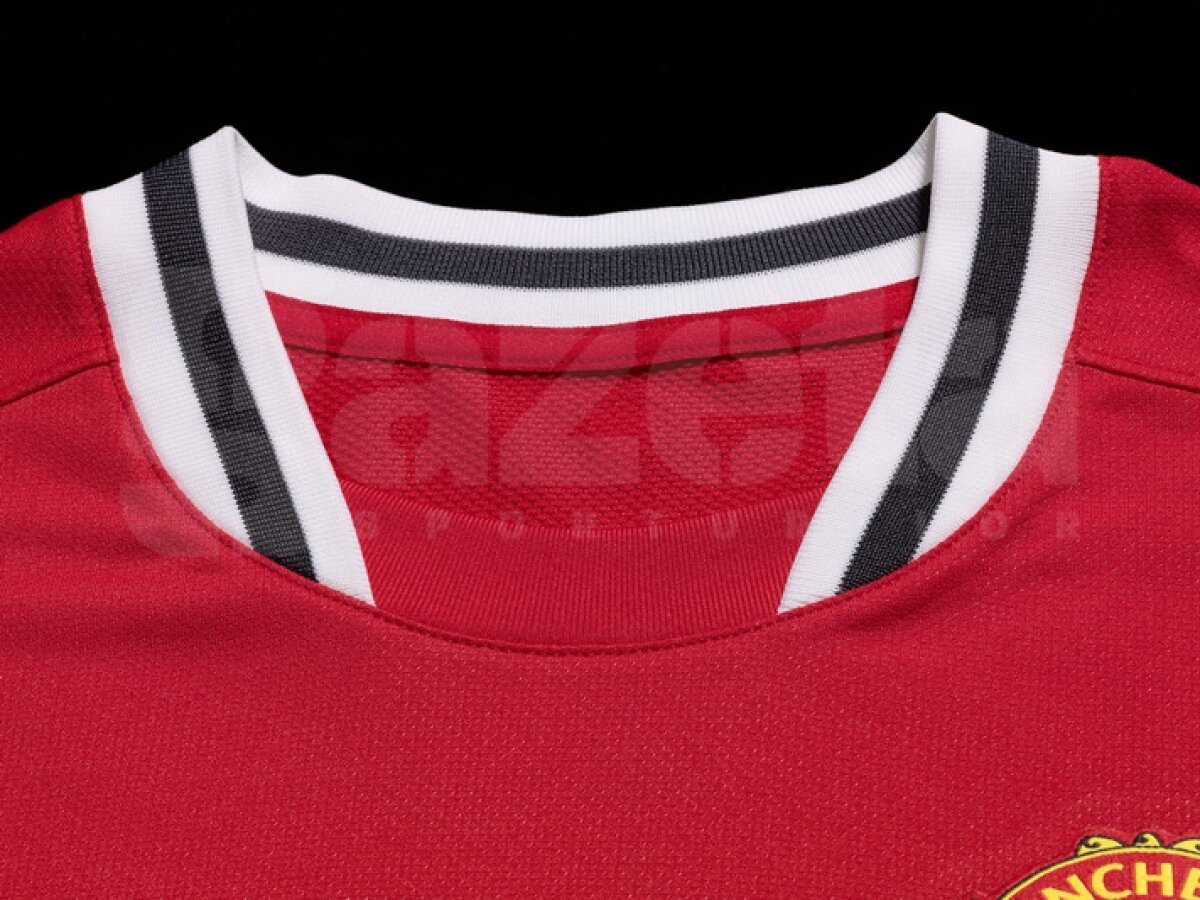 Manchester United şi-a prezentat noul echipament pentru sezonul următor