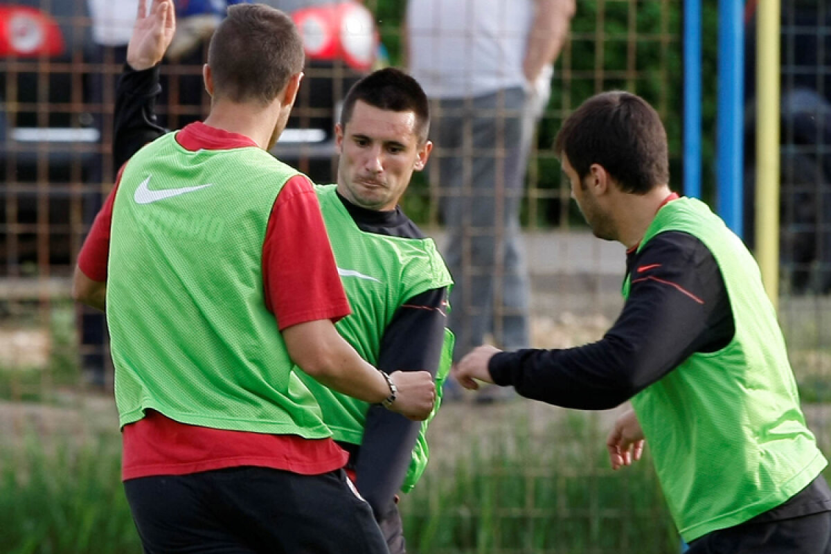 UPDATE » Avem echipele! Oli intră cu Dică şi Bilaşco, Ando răspunde cu doi închizători