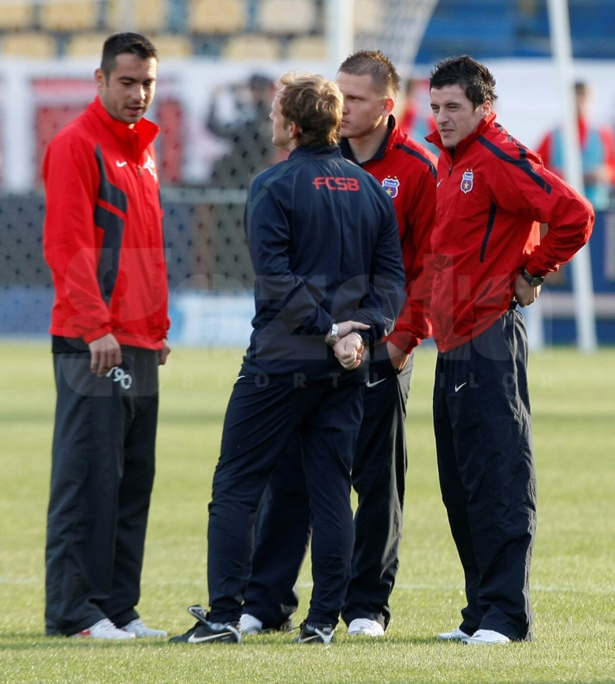 UPDATE » Avem echipele! Oli intră cu Dică şi Bilaşco, Ando răspunde cu doi închizători