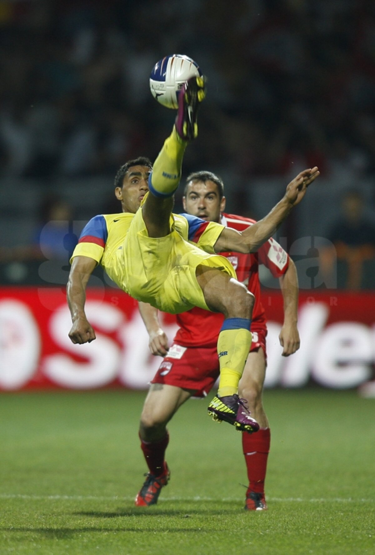 Steaua a cîştigat Cupa, dar l-a pierdut pe Olăroiu » Alesul e Zenga!