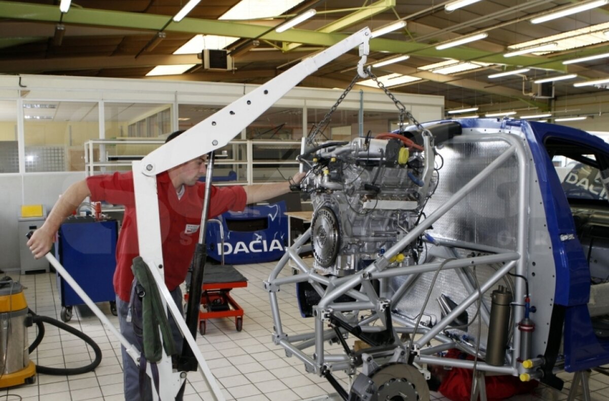 FOTO Noi imagini cu Duster "No Limit", modelul de 850 CP ce va lua startul la Pikes Peak