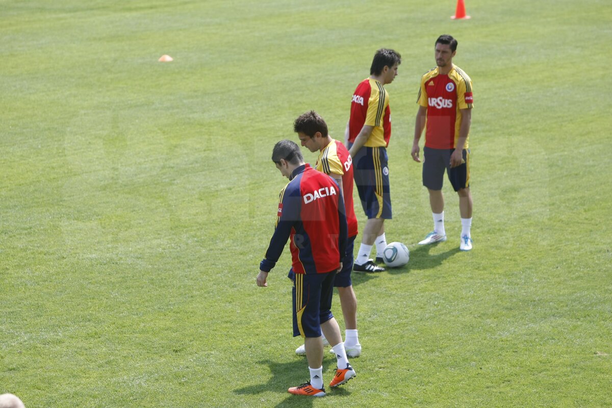 Răzvan Lucescu îl responsabilizează pe Mutu pentru meciul cu Bosnia: ”Briliantul” căpitan!