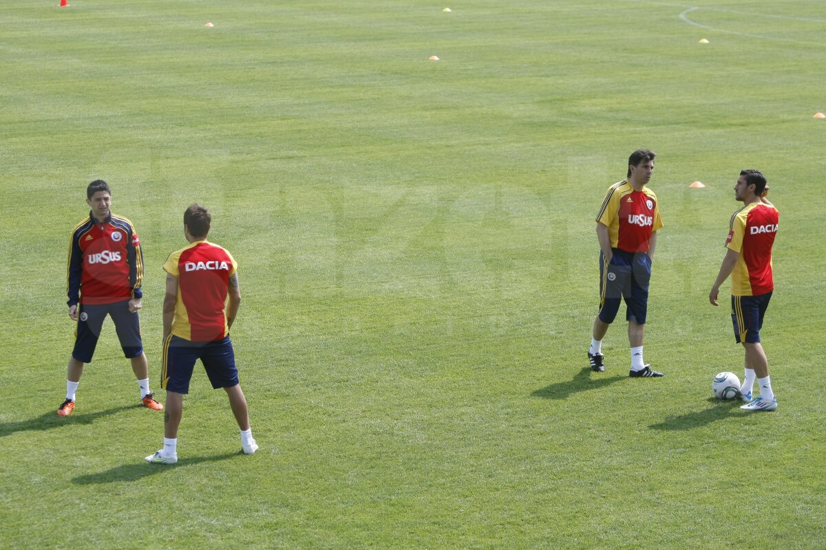 Răzvan Lucescu îl responsabilizează pe Mutu pentru meciul cu Bosnia: ”Briliantul” căpitan!