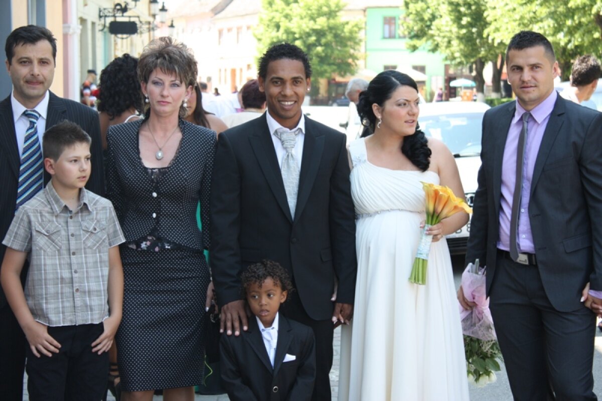 GALERIE FOTO / Eric s-a căsătorit! Familia brazilianului a fost prezentă