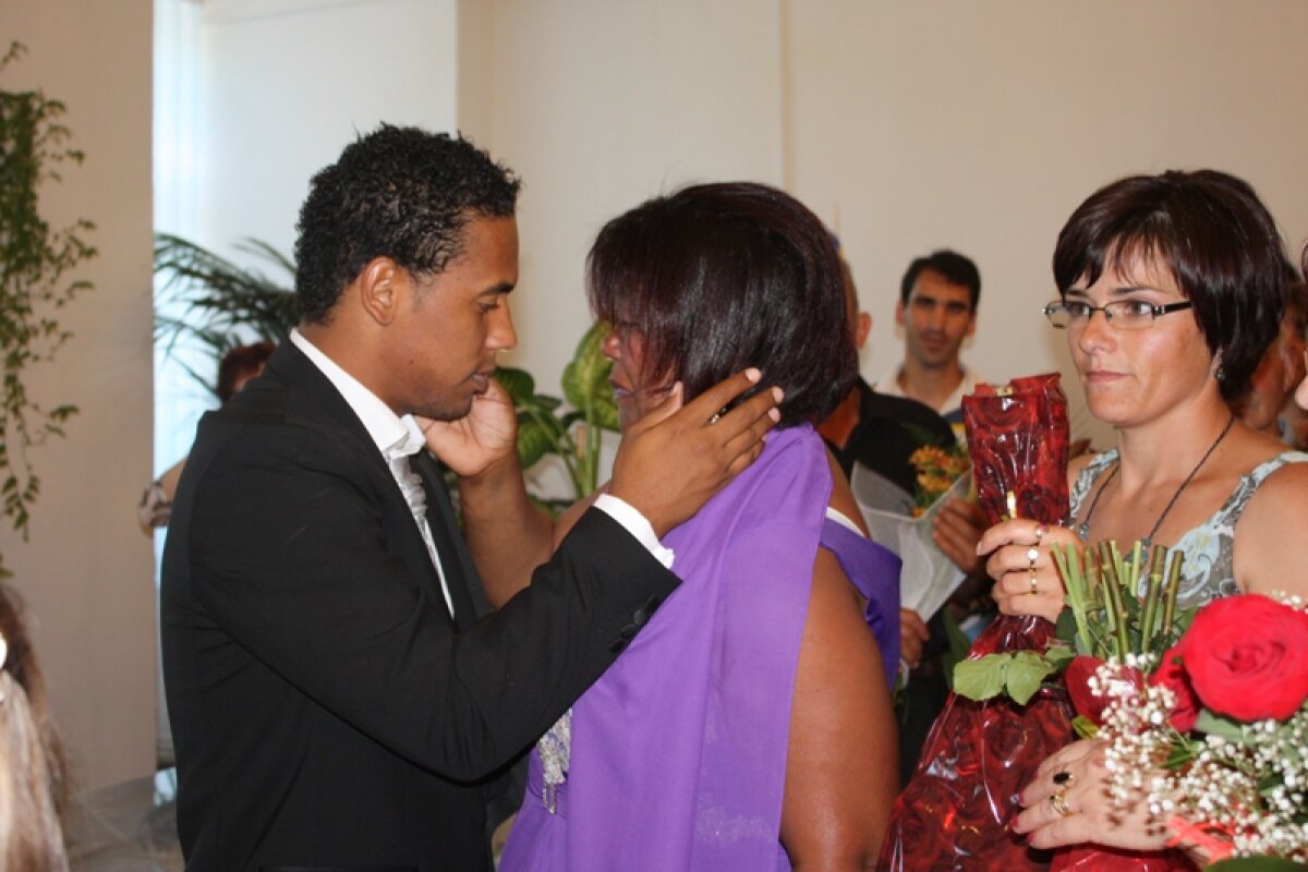 GALERIE FOTO / Eric s-a căsătorit! Familia brazilianului a fost prezentă