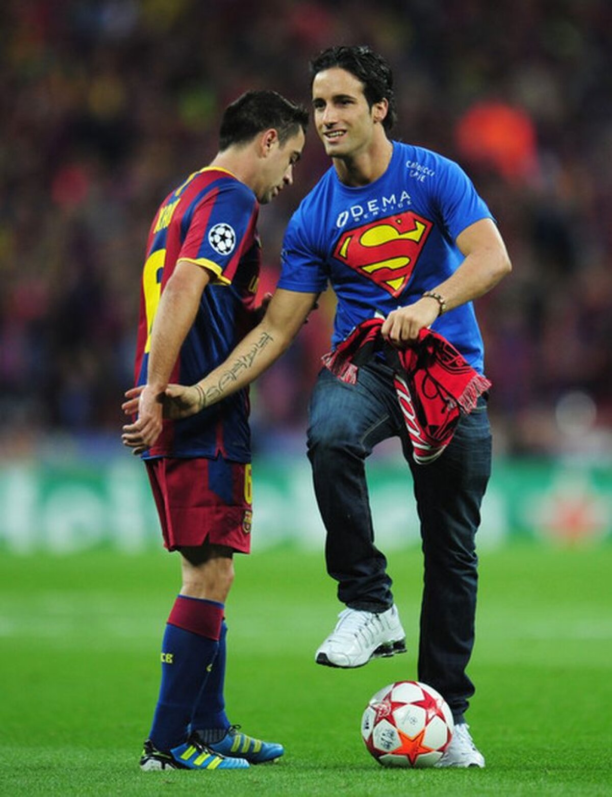 FOTO » Messi dorit la AC Milan. Un fan a făcut primul pas :D