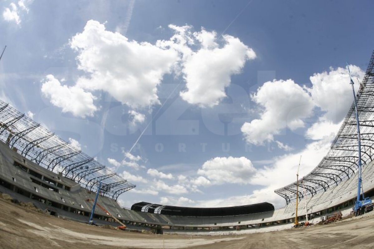 FOTO » Se montează gazonul pe "Cluj Arena" » Iată cum arată noul stadion al lui "U"