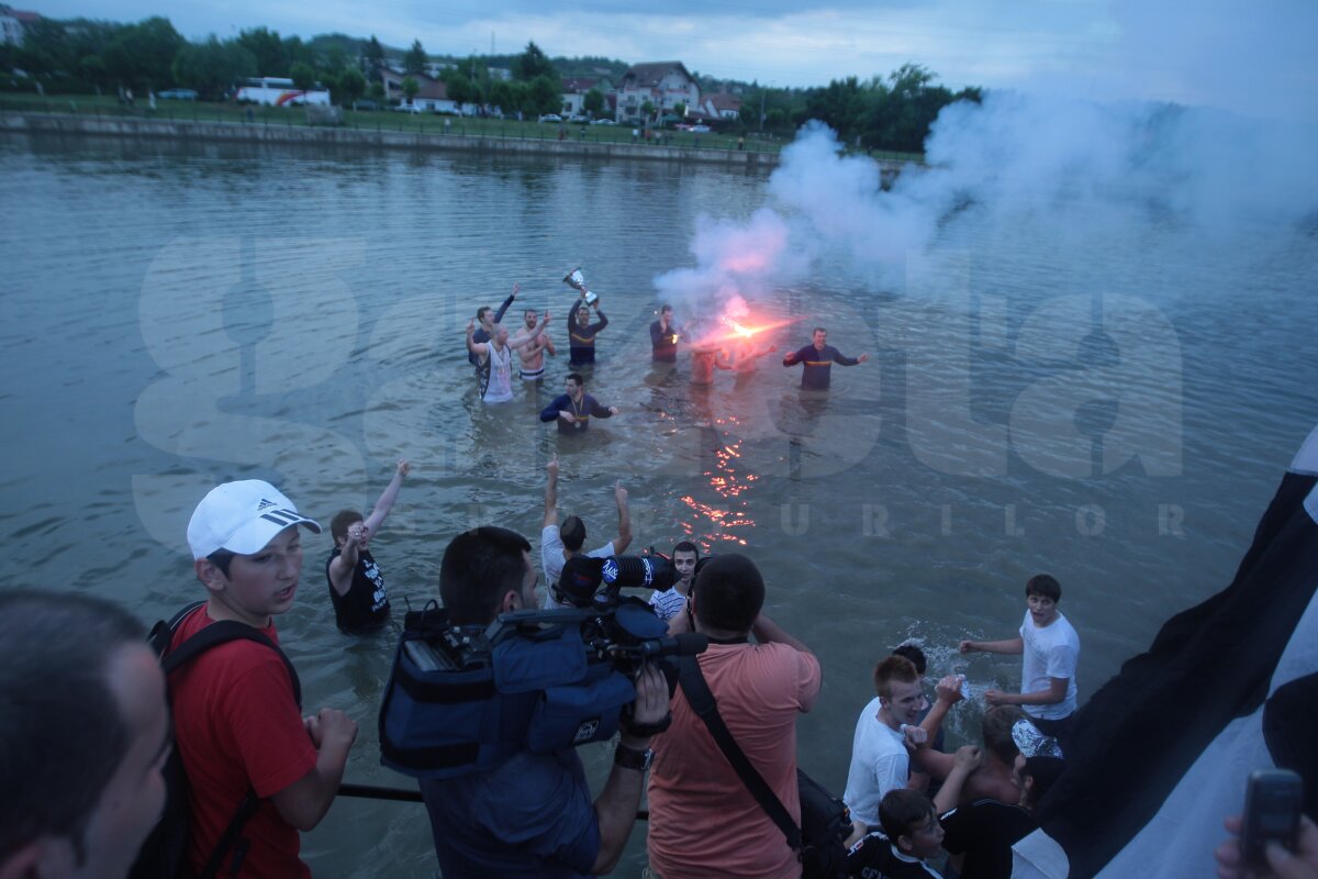 VIDEO & FOTO «U» Mobitelco a pus capăt supremaţiei Asesoftului » Clujenii au luat titlul la baschet după 15 ani