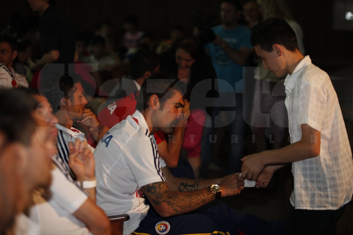 Mutu şi Marica vor să relanseze România spre Euro: ”Marcăm amîndoi cu Bosnia!"