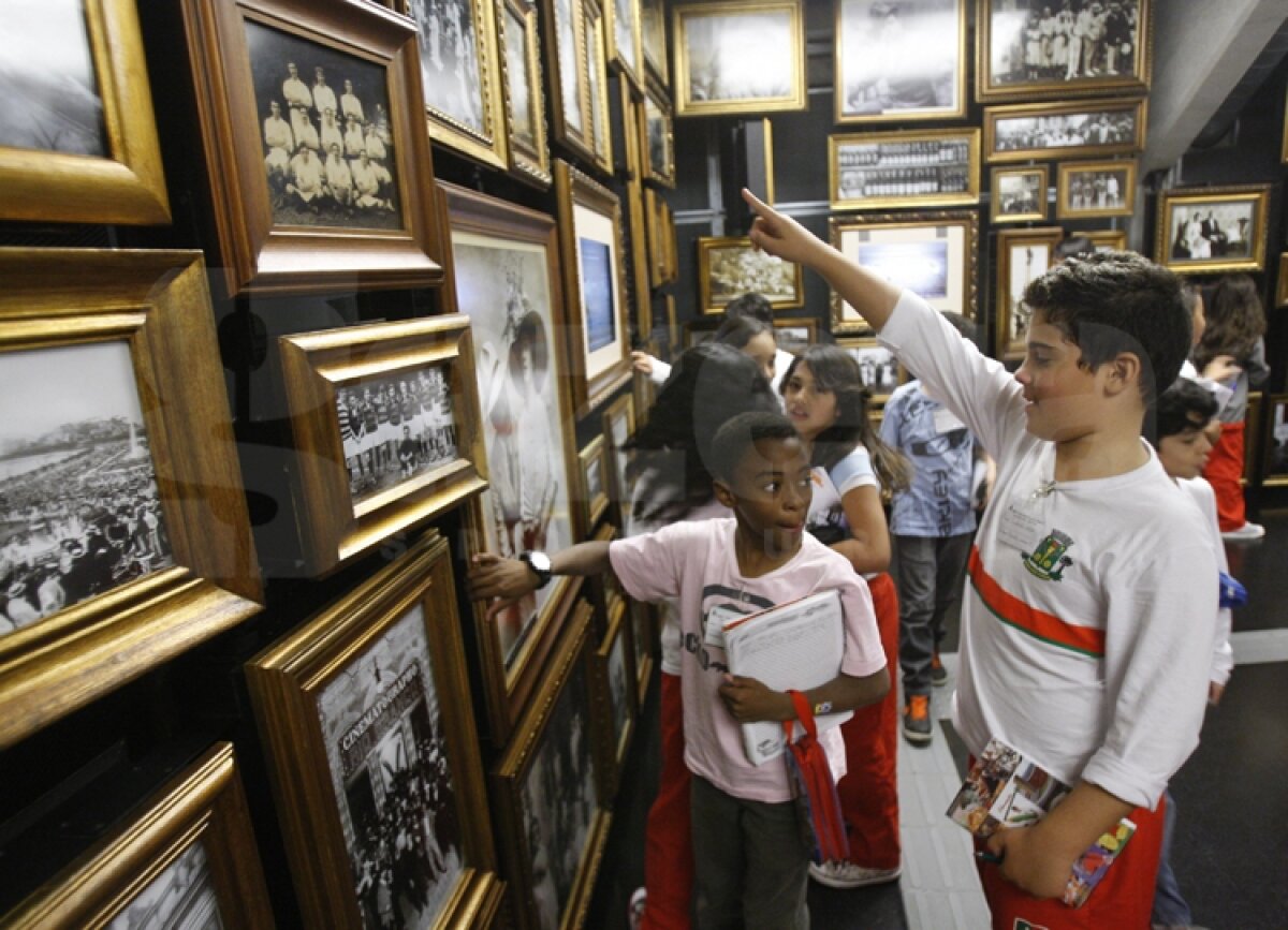 3 ore fascinante petrecute la Sao Paulo în cel mai mare Muzeu al Fotbalului din lume