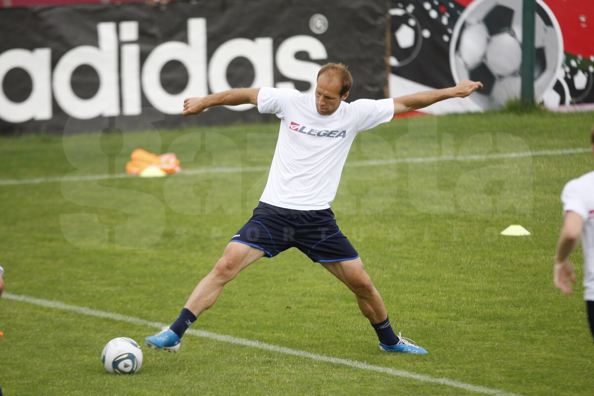 FOTO Safet Susici: "Am venit să nu pierdem împotriva României, dar vom juca ofensiv"