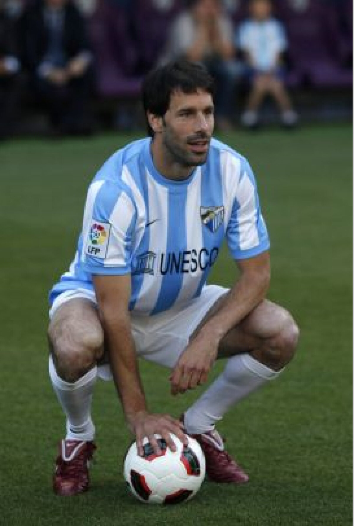 FOTO 20.000 de fani ai lui Malaga au venit la prezentarea lui Van Nistelrooy