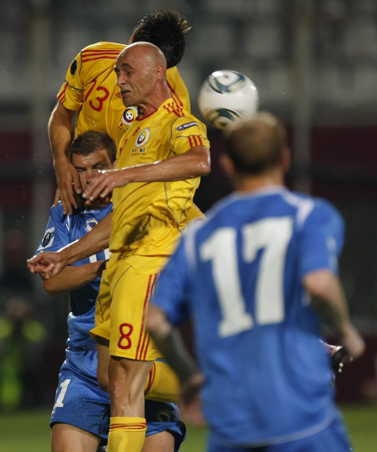 România bate Bosnia cu 3-0 şi revine în cărţile calificării!