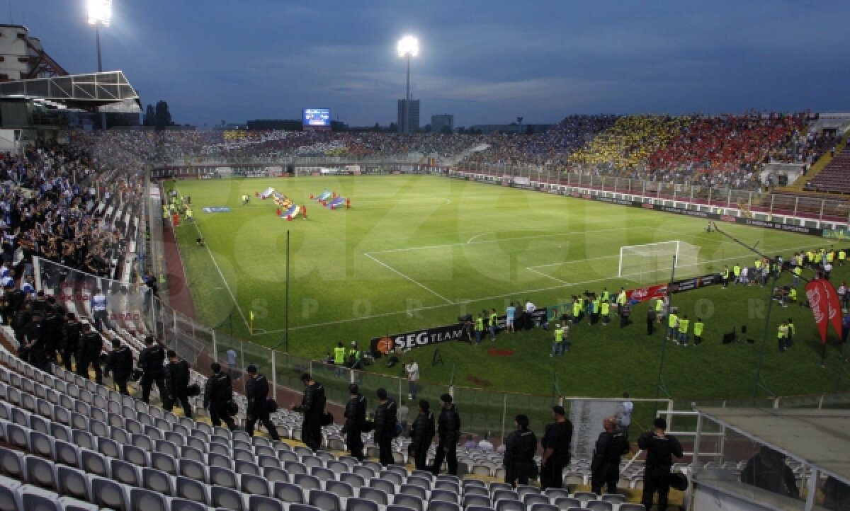 ROMÂNIA - BOSNIA 3-0 | 8.000 de fani au făcut spectacol în Giuleşti: "România, ale!"