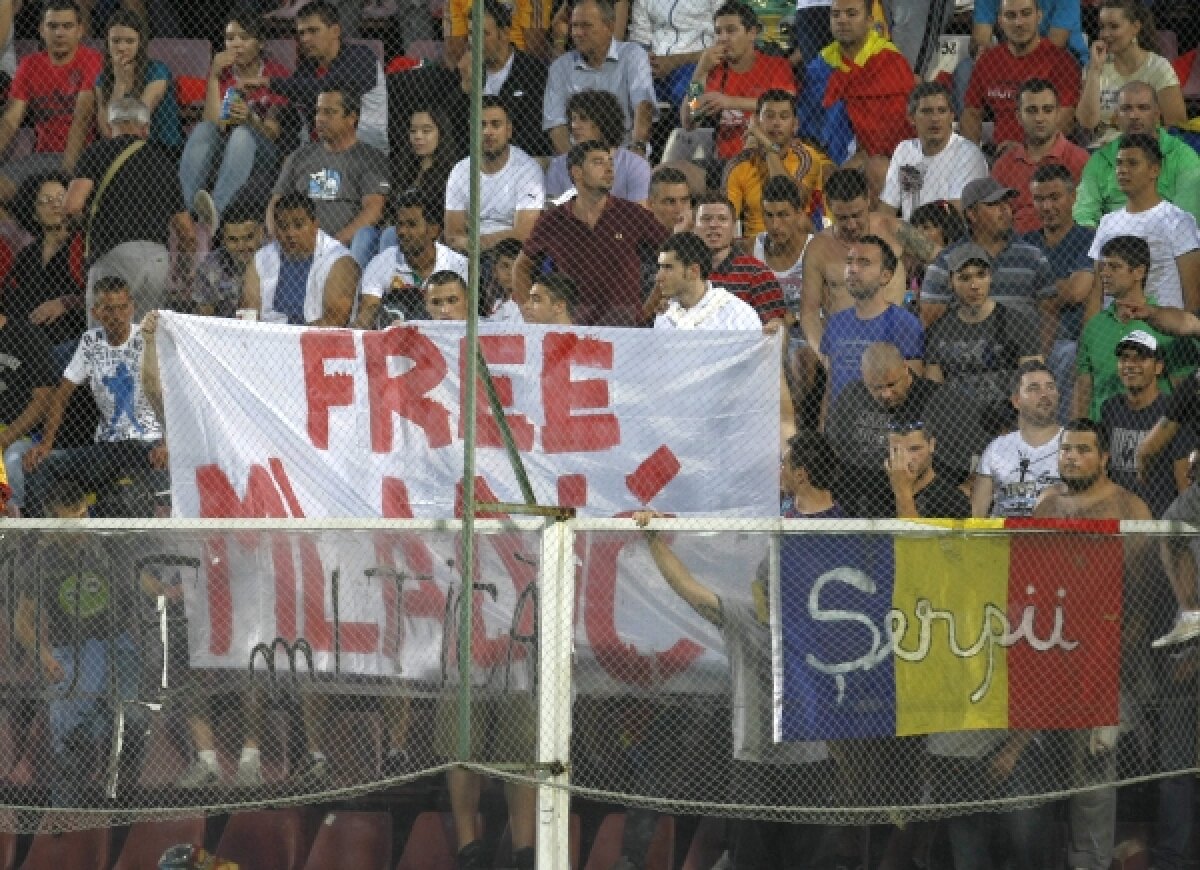 ROMÂNIA - BOSNIA 3-0 | 8.000 de fani au făcut spectacol în Giuleşti: "România, ale!"