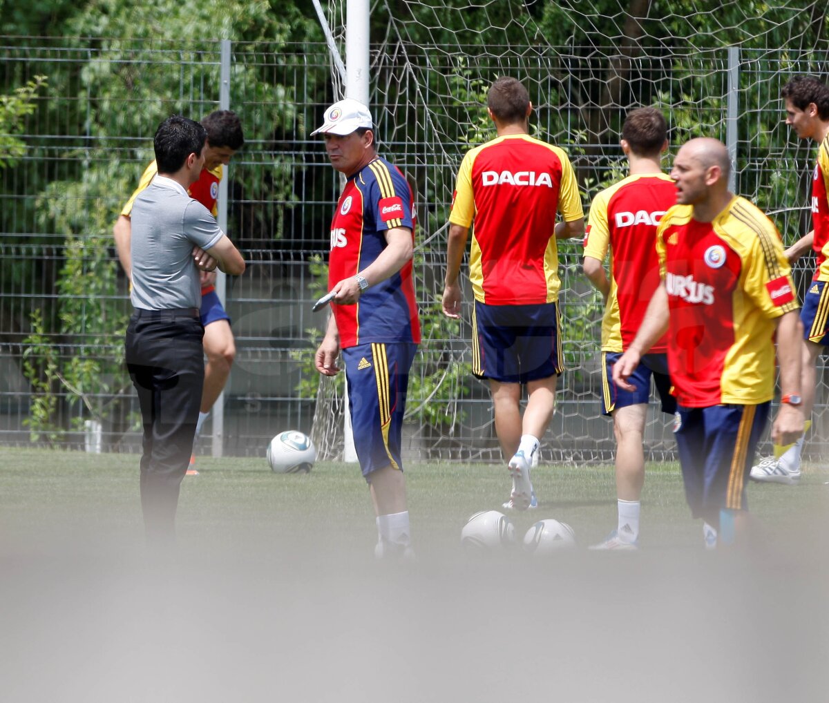 EXCLUSIV » Condiţia lui Răzvan: "Mă lăsaţi şi la Rapid, rămîn şi la naţională"