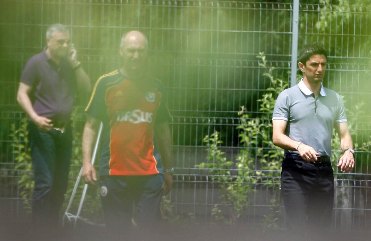 EXCLUSIV » Condiţia lui Răzvan: "Mă lăsaţi şi la Rapid, rămîn şi la naţională"