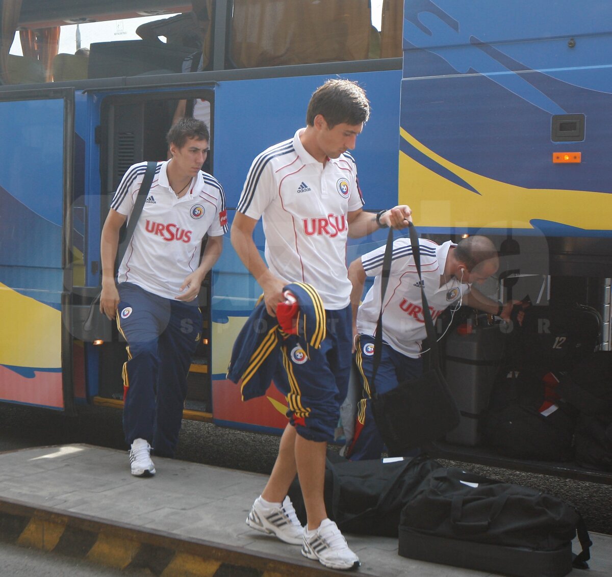 EXCLUSIV » Condiţia lui Răzvan: "Mă lăsaţi şi la Rapid, rămîn şi la naţională"