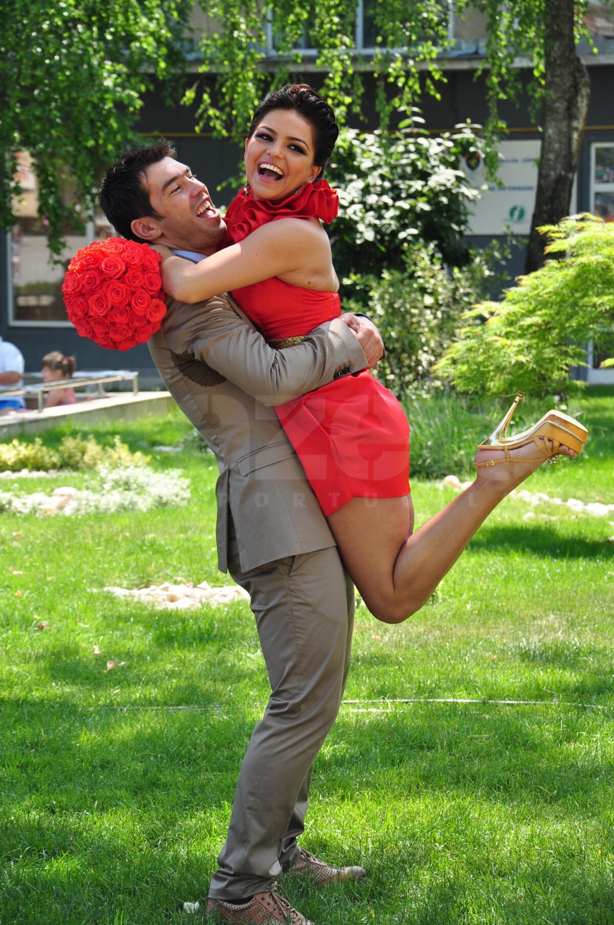 FOTO Dinamovistul Andrei Mărgăritescu s-a căsătorit astăzi cu "Regina Piteştiului"