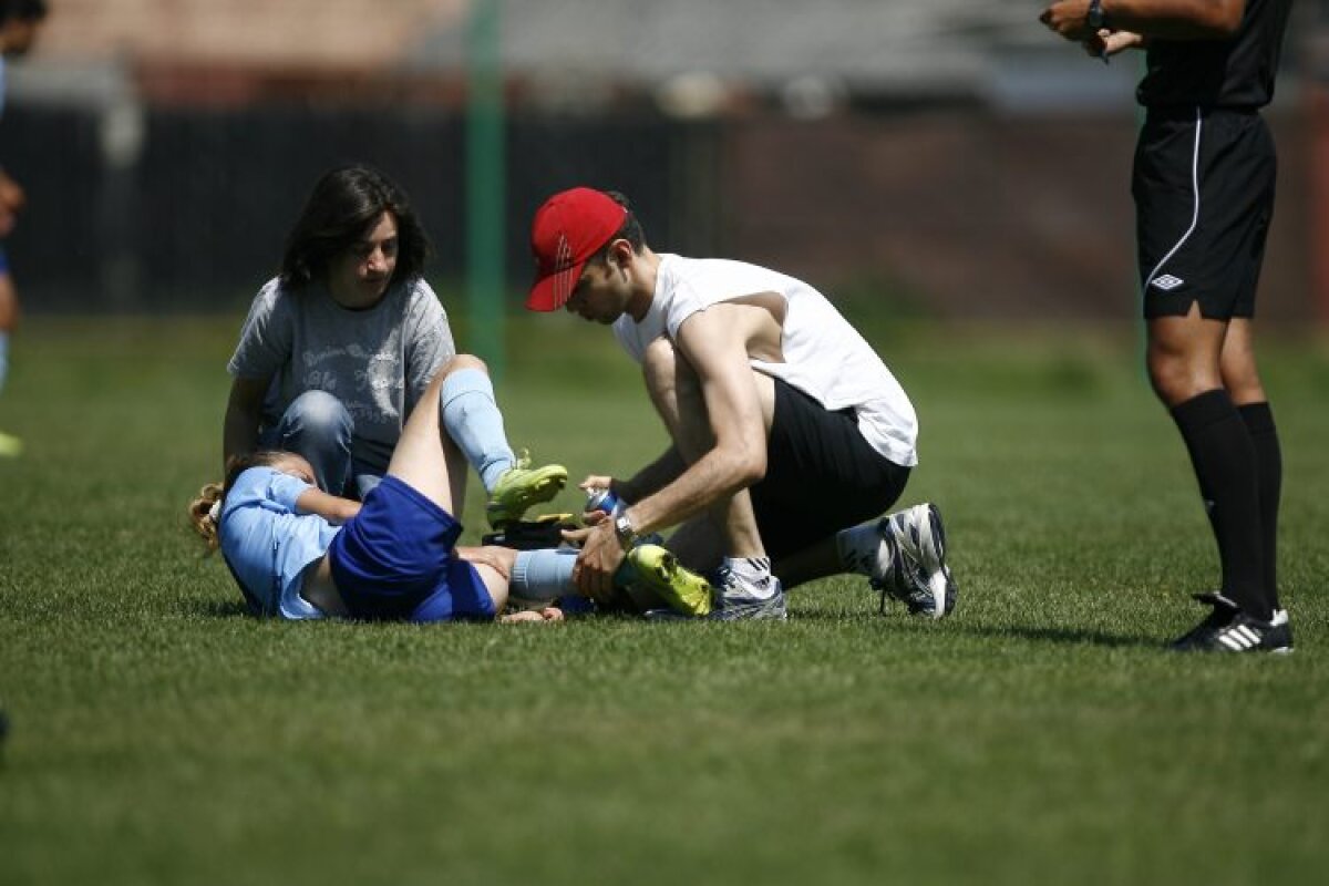 FOTO Cosmina Duşa, de la Olimpia Cluj, şi-a dat jos tricoul după ce a marcat peste 100 de goluri