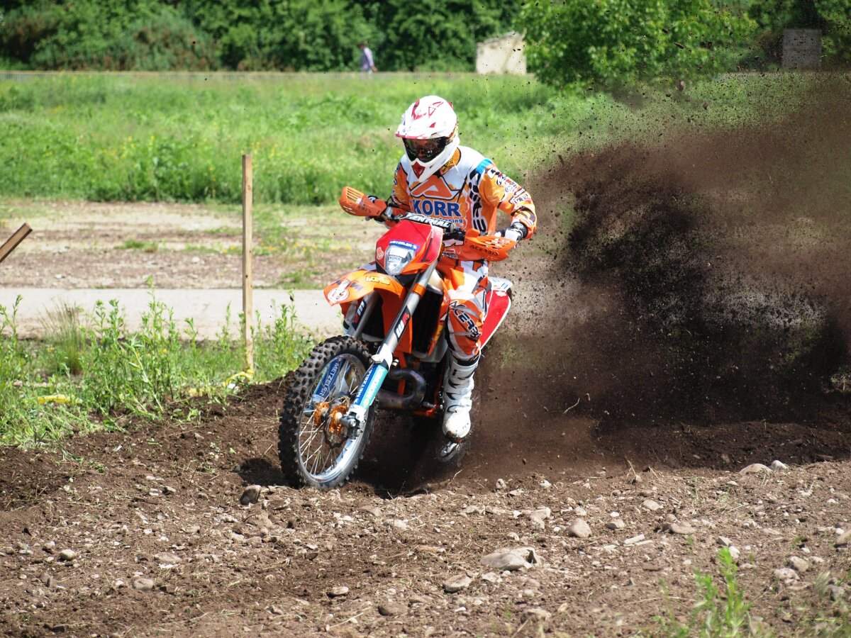 FOTO! Etapă de European de Enduro la Comăneşti: românul Kovacs pe locul şase