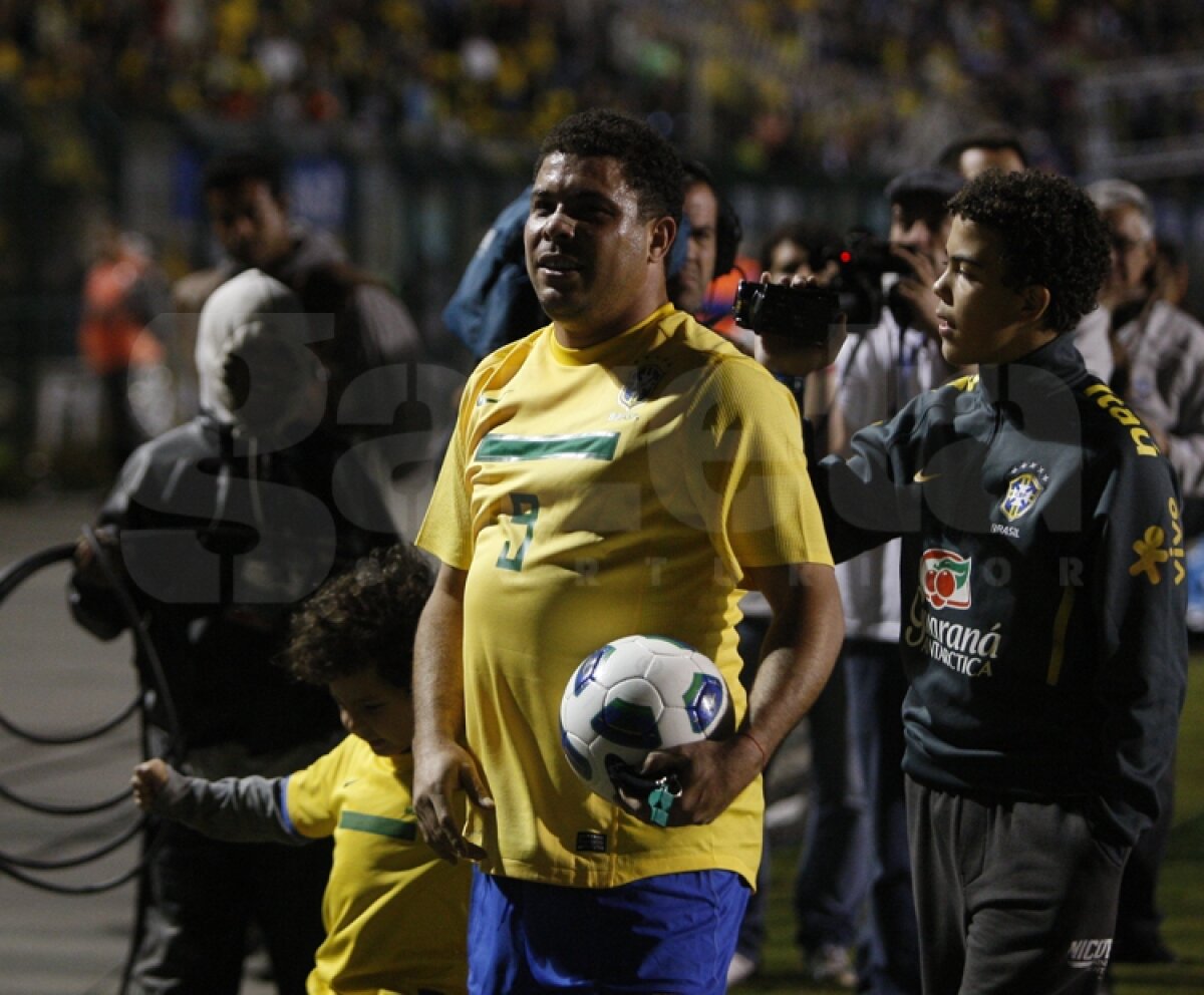CRONICĂ Alexe şi Alexa nu i-au putut încurca pe Neymar şi Nilmar » România, a treia înfrîngere cu Brazilia