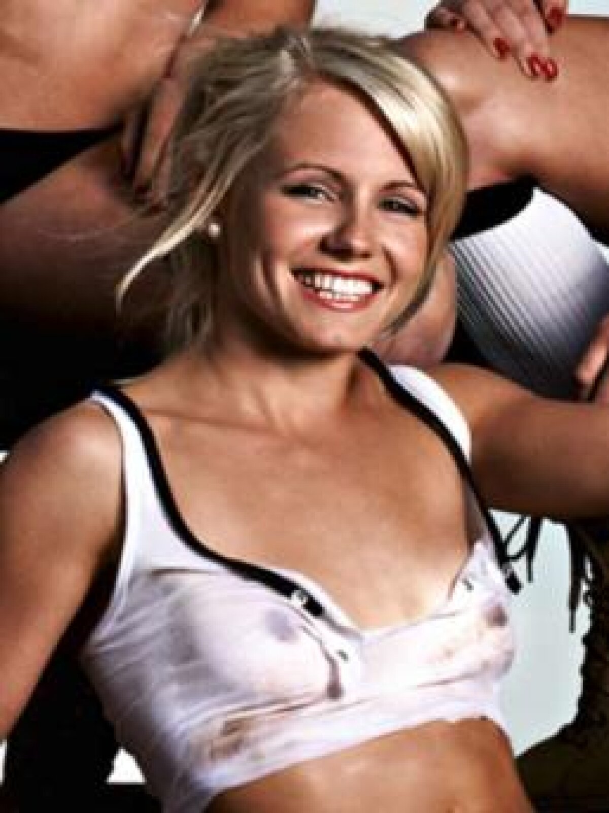 Playboy Germania a alcătuit linia de fund a jucătoarelor din Bundesliga ;)