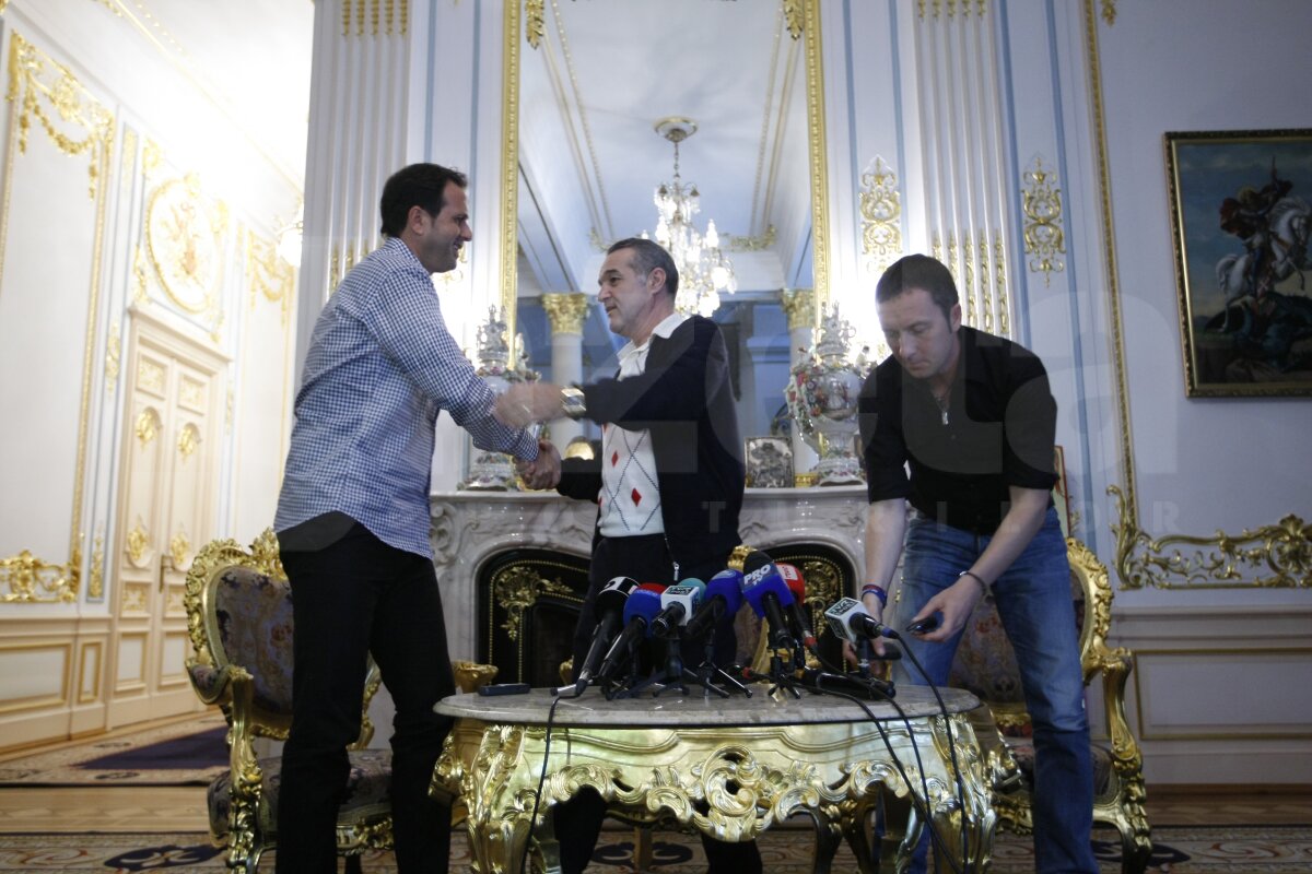 FOTO / Ronny Levy a fost prezentat la Steaua: "Viitorul echipei va fi la fel ca istoria sa, plin de succese"