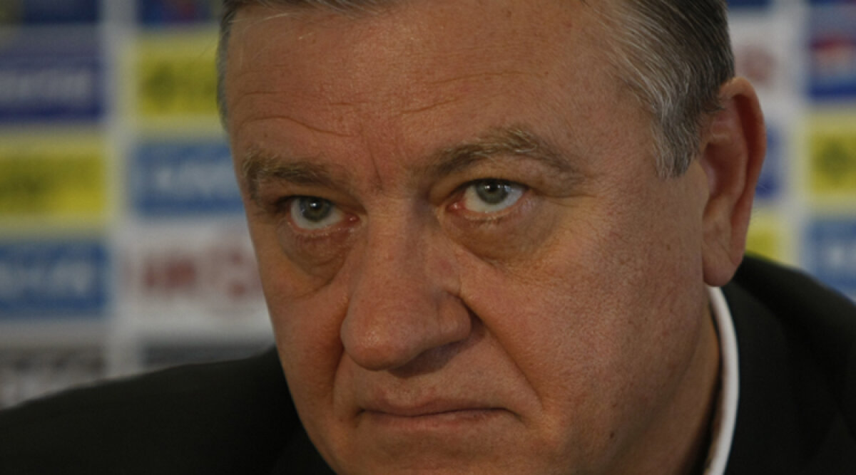 Piţi se întîlneşte mîine cu Mircea Sandu. "Iau în calcul revenirea la echipa naţională"