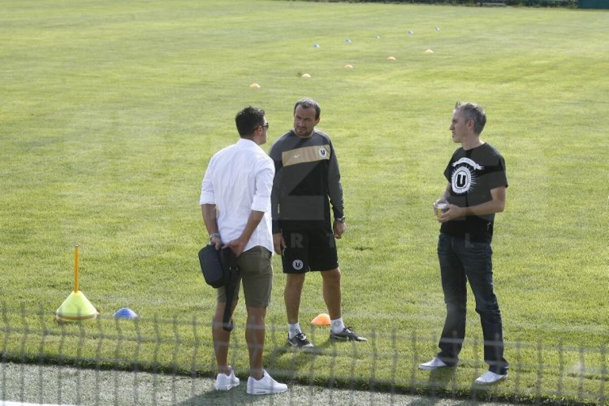 FOTO "Şepcile roşii” s-au reunit în această dimineaţă. Băjenaru nu s-a prezentat