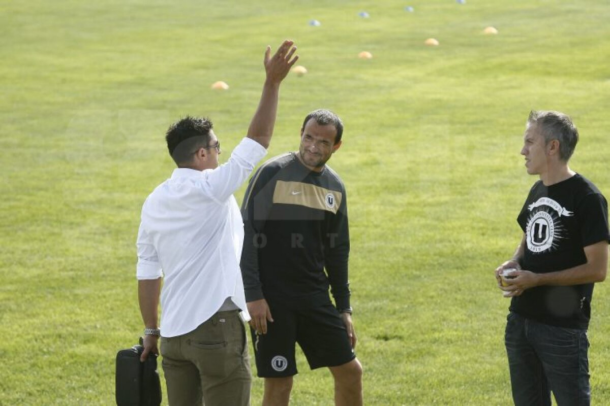 FOTO "Şepcile roşii” s-au reunit în această dimineaţă. Băjenaru nu s-a prezentat