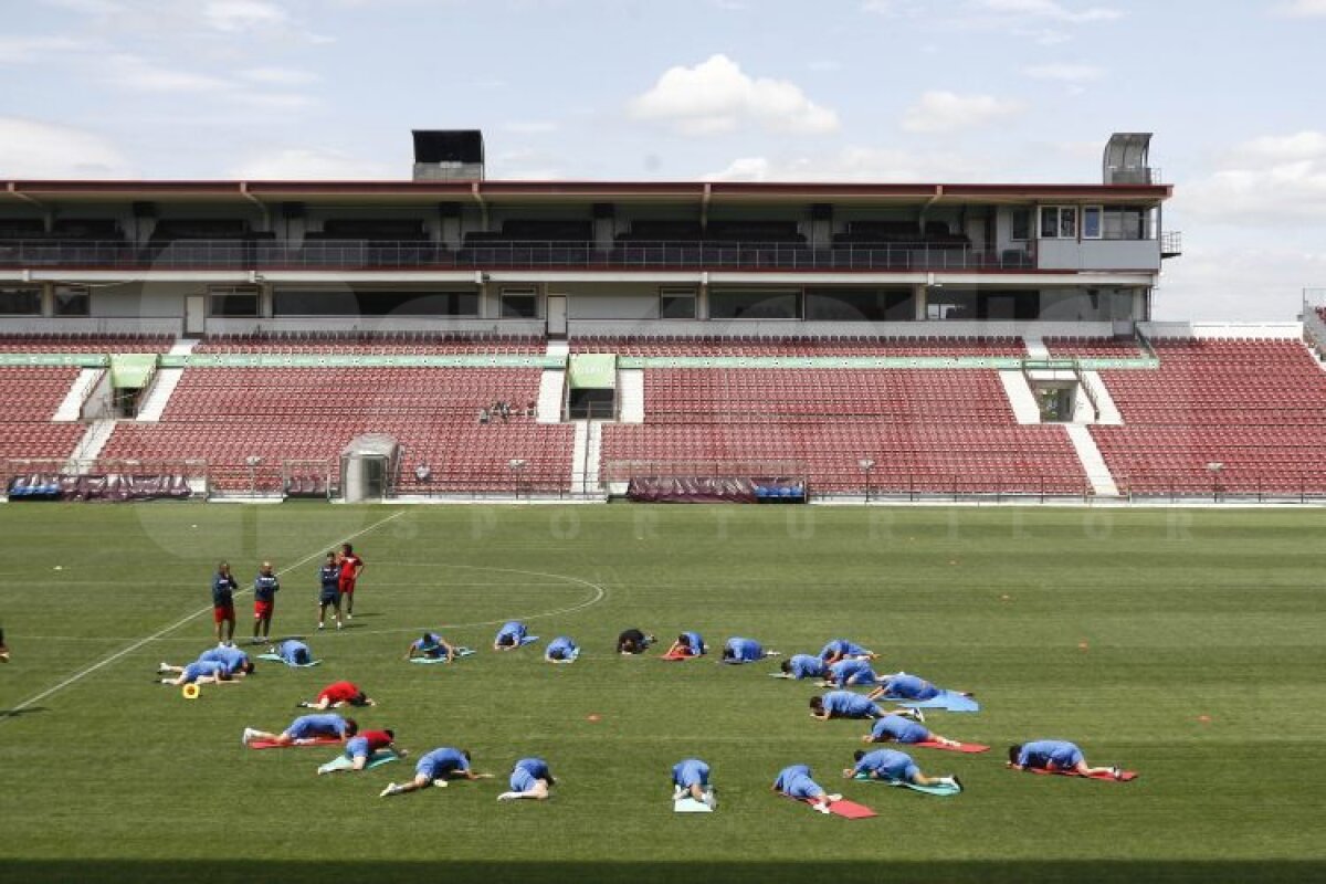 FOTO Costa, la primul antrenament. Clujenii învaţă lecţia umilinţei: ”Să vorbim mai puţin şi să jucăm fotbal!”